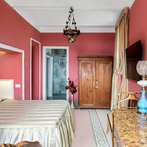 לינה וארוחת בוקר Residenza D'epoca Palazzo Borghesi, סיינה